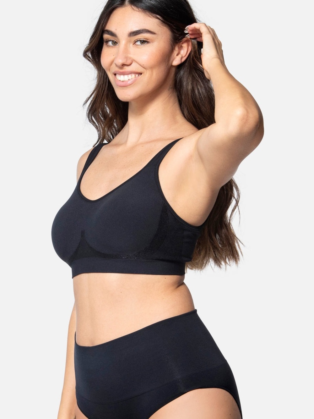 NWT UnderOutfit Shaping Bra Black